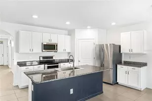 3909 Park Willow Ave, Palmetto, FL 34221 - Photo 6