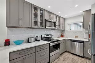 2155 Wood St, Sarasota, FL 34237 - Photo 6