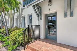 1685 Laurel St, Sarasota, FL 34236 - Photo 2