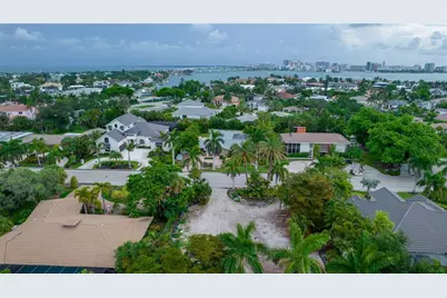 338 Bird Key Drive, Sarasota, FL 34236 - Photo 8