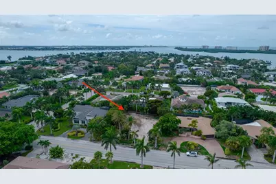 338 Bird Key Drive, Sarasota, FL 34236 - Photo 12
