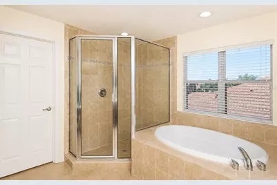 6945 74th Street Circle E, Bradenton, FL 34203 - Photo 10