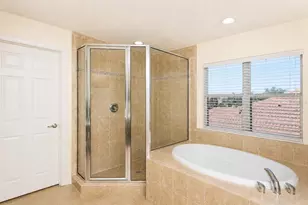 6945 74th St Cir E, Bradenton, FL 34203 - Photo 10