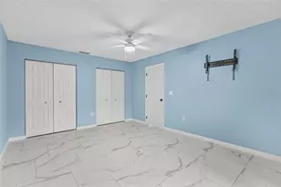 1401 Georgetowne Dr, Sarasota, FL 34232 - Photo 18