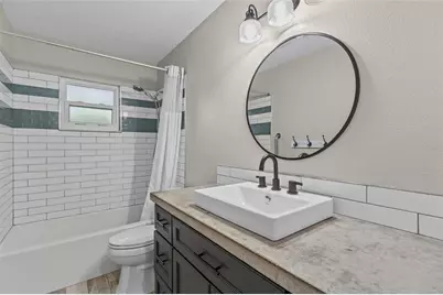 1401 Georgetowne Drive, Sarasota, FL 34232 - Photo 36