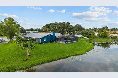 1401 Georgetowne Drive, Sarasota, FL 34232 - Photo 8