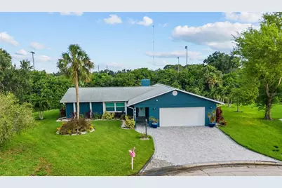 1401 Georgetowne Drive, Sarasota, FL 34232 - Photo 4