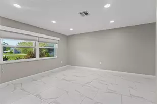 1401 Georgetowne Dr, Sarasota, FL 34232 - Photo 24