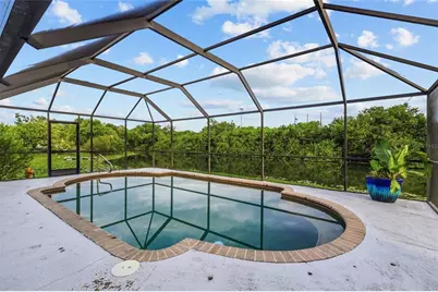 1401 Georgetowne Drive, Sarasota, FL 34232 - Photo 14