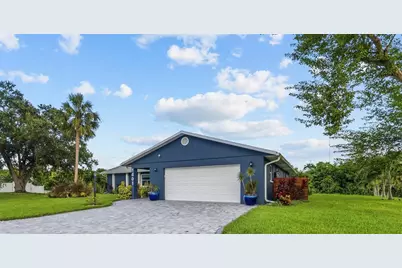 1401 Georgetowne Drive, Sarasota, FL 34232 - Photo 2