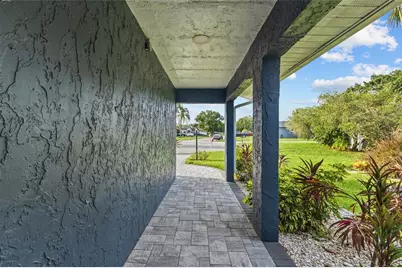 1401 Georgetowne Drive, Sarasota, FL 34232 - Photo 34
