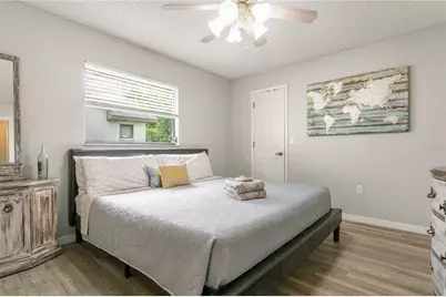 914 Plum Tree Lane, Sarasota, FL 34243 - Photo 16