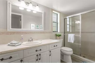 914 Plum Tree Lane, Sarasota, FL 34243 - Photo 22