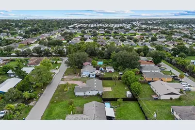 519 64th Avenue Drive E, Bradenton, FL 34203 - Photo 30