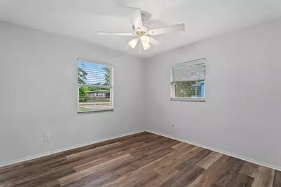 519 64th Avenue Drive E, Bradenton, FL 34203 - Photo 14