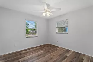 519 64th Ave Dr E, Bradenton, FL 34203 - Photo 14