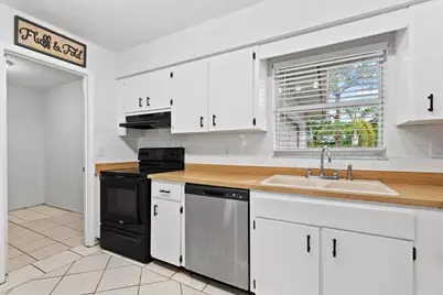 519 64th Avenue Drive E, Bradenton, FL 34203 - Photo 10