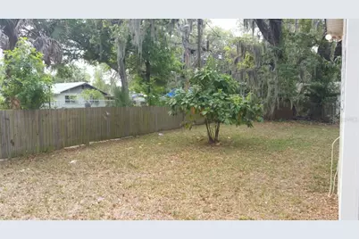 2304 Kingston Street S, Saint Petersburg, FL 33711 - Photo 4