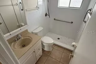 2223 Sunset Dr, Bradenton, FL 34207 - Photo 14