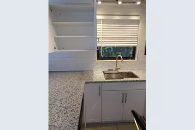 1117 Patterson Drive #Front, Sarasota, FL 34234 - Photo 6