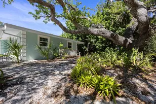 4055 Bay Oaks Cir, Englewood, FL 34223 - Photo 36