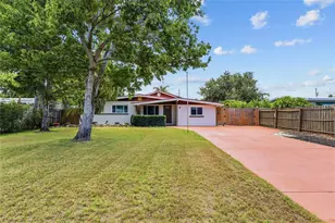 311 62nd St W, Bradenton, FL 34209 - Photo 1