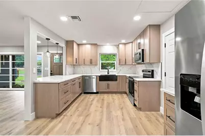 2770 Wood Street, Sarasota, FL 34237 - Photo 2