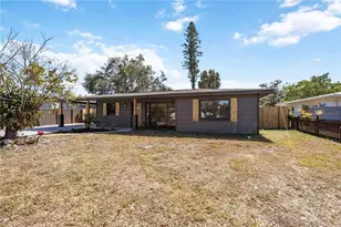 2770 Wood St, Sarasota, FL 34237 - Photo 4