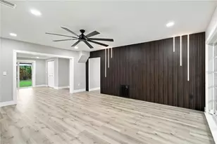 2770 Wood St, Sarasota, FL 34237 - Photo 16