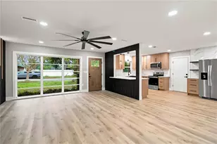2770 Wood St, Sarasota, FL 34237 - Photo 18