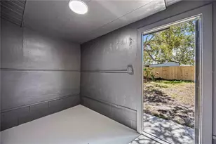 2770 Wood St, Sarasota, FL 34237 - Photo 48