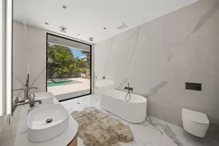 1640 Waldemere St, Sarasota, FL 34239 - Photo 18