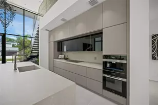 1640 Waldemere St, Sarasota, FL 34239 - Photo 8