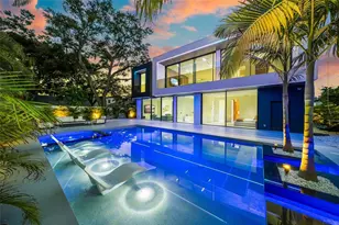 1640 Waldemere St, Sarasota, FL 34239 - Photo 2