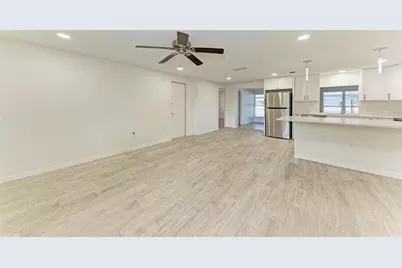 4319 Augustine Avenue, Sarasota, FL 34231 - Photo 4