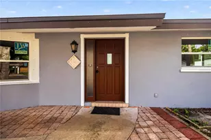 4734 Delmonte Ave, Sarasota, FL 34235 - Photo 6