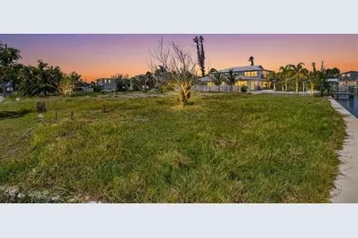 180 Mockingbird Lane, Englewood, FL 34223 - Photo 8