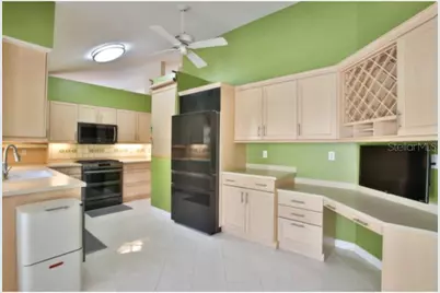 4700 Tivoli Avenue, Sarasota, FL 34235 - Photo 12
