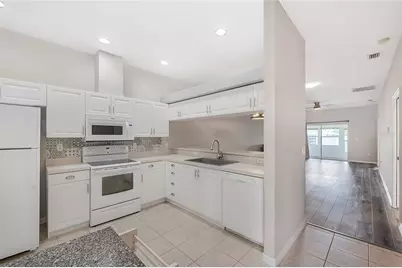 2645 73rd Court W #123, Bradenton, FL 34209 - Photo 2