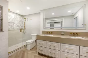 2089 Gulf of Mexico Dr, Longboat Key, FL 34228 - Photo 36