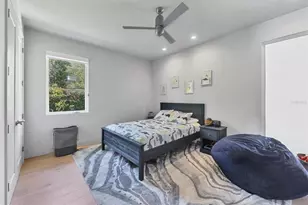 1556 Eastbrook Dr, Sarasota, FL 34231 - Photo 28