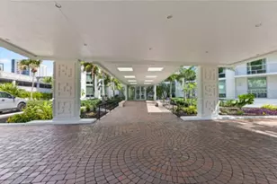 1111 N Gulfstream Ave, Sarasota, FL 34236 - Photo 4
