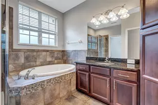 8228 Villa Grande Ct, Sarasota, FL 34243 - Photo 30