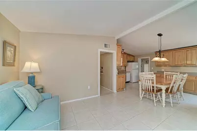 2711 Avenue C, Holmes Beach, FL 34217 - Photo 6