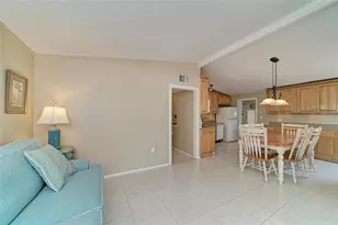 2711 Avenue C, Holmes Beach, FL 34217 - Photo 6