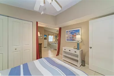 2711 Avenue C, Holmes Beach, FL 34217 - Photo 24
