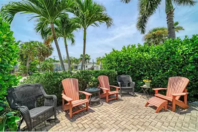 2711 Avenue C, Holmes Beach, FL 34217 - Photo 42