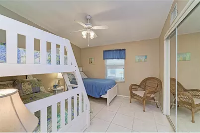 2711 Avenue C, Holmes Beach, FL 34217 - Photo 30