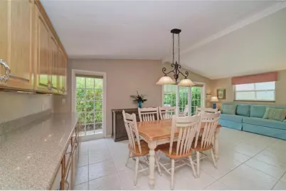 2711 Avenue C, Holmes Beach, FL 34217 - Photo 12