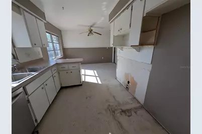 3646 Lakewood Drive, Sarasota, FL 34232 - Photo 4